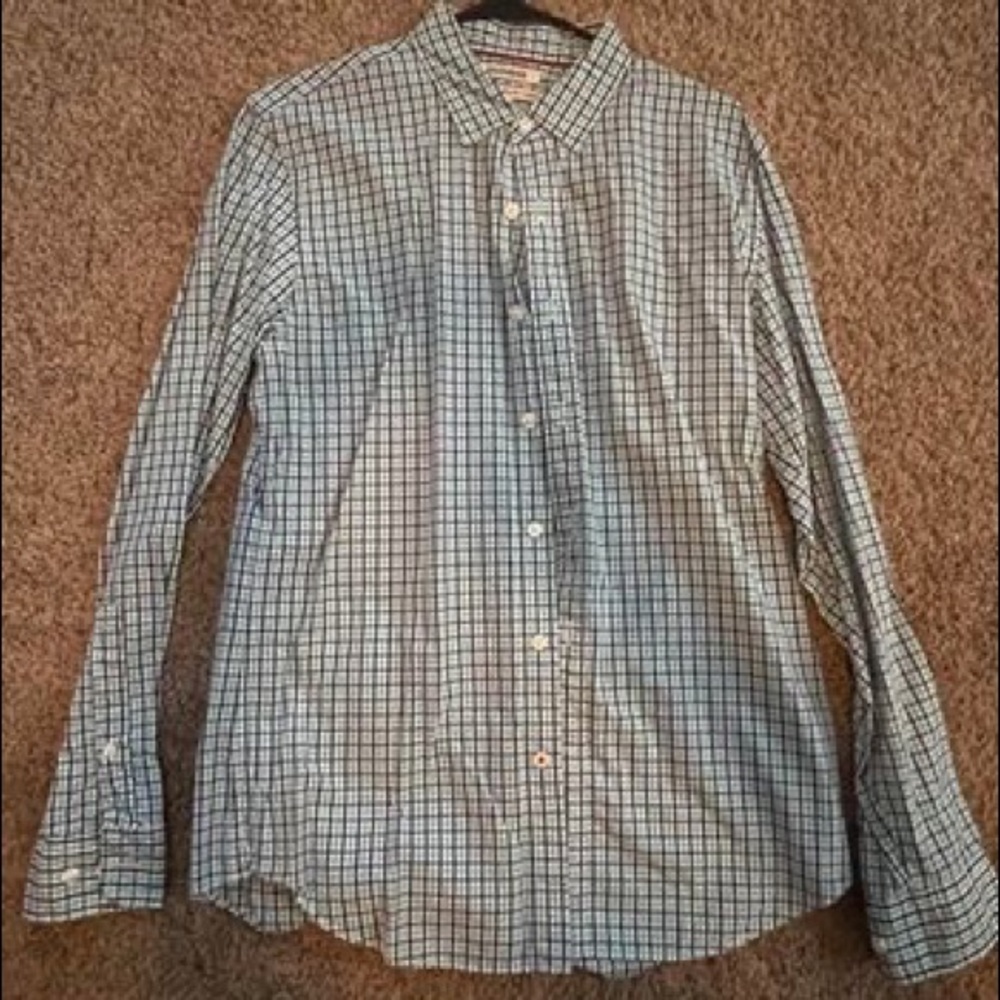 Mens Goodthreads (Amazon brand) dress shirt - Size M